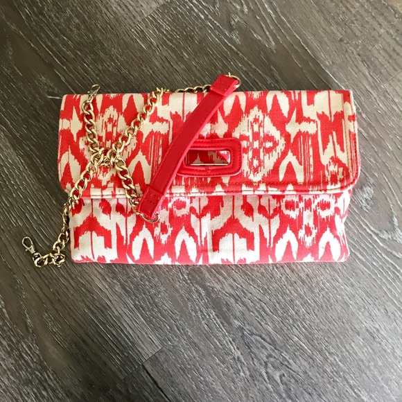 New Chico’s Idra Ikat clutch with chain. - Picture 5 of 6